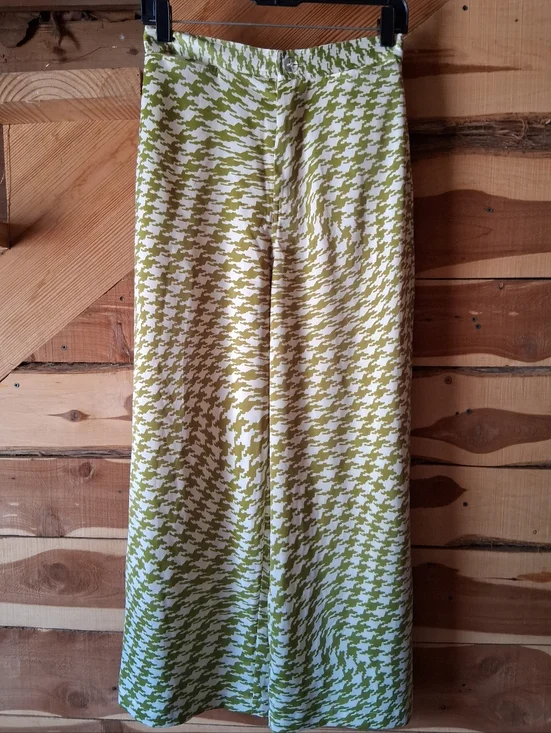 NWOT Womens Urban Outfitters Olympia Print Pants Size Medium - Picture 3 of 9